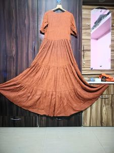 Elegant Tiered anarkali kurta