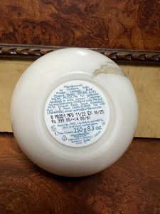 Oriflame Sweden Divine Perfumed Body Cream-250 ml