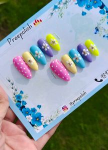 Pastel Press-On Nails