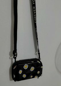 Daisy Crossbody Bag And Kurtha