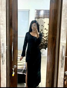Elegant Black One-Shoulder Maxi Dress