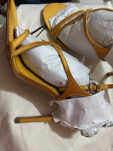 Zara Heels