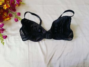 🇳🇿💫🔥 Elegant Black Push-up Bra