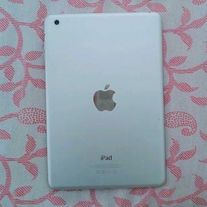 Ipad mini 1 Like New Condition