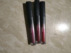 Huda Beauty Lipstick Long Lasting And Matte