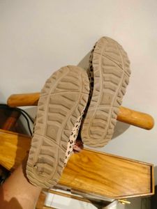 H&amp;M Cute Leopard Print Sneakers