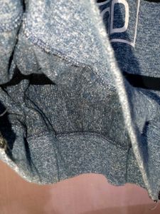 Stylish crewneck sweatshirt for mens