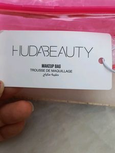 Huda Beauty Pink Venity