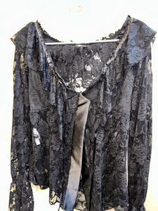 gothic lace blouse 🕷️⛓️