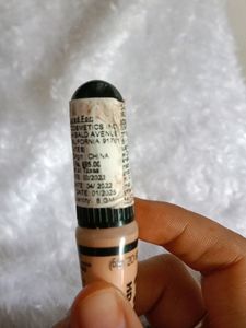 la girl concealer