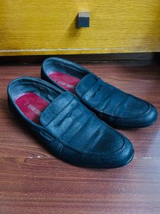 NAVY SHOES