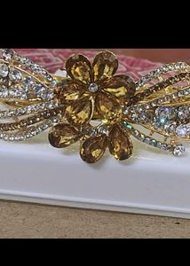 Sarees And Clips