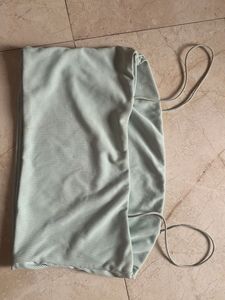 sleeveless crop tank top