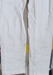 Women Chikankari Pant