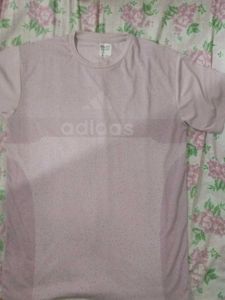 Adidas T-Shirt