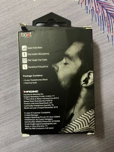 Boat Bassheads 225 Earphones With Box Documentaries And Extra Eartips
