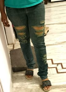 Super Stylish Ripped and Distressed Denims