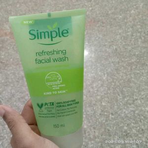 Simple Refreshing Facial Wash