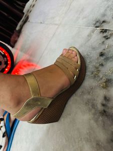 Elegant Gold Wedge Heel Sandals
