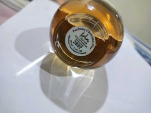 J&#39;adore Dior Perfume