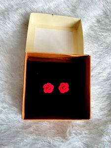 🎀 Beautiful Red Rose Stud Earrings❤