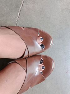 VENUS STEPS Block Heel (38)