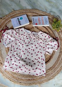 HEY CUTIES🌼🌷CHECK THIS BEAUTIFUL KOREAN TOP