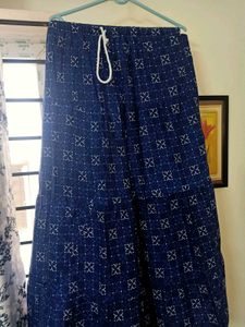 Women&#39;s Blue Flared Skirt
