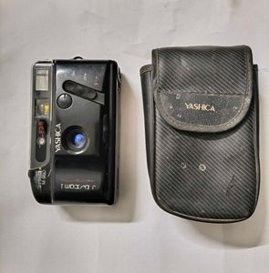 Vintage Yashica M-900 Camera