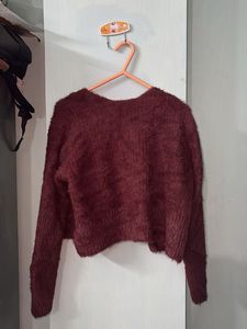 Cozy maroon Cardigan with top