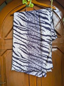 Set Of 2 Stalls Printed stall shawl woollen