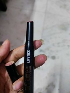 Swiss Beauty Lipstick