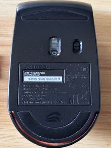Lenovo 300 Wireless Compact Mouse