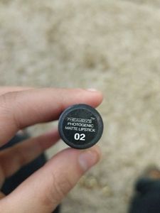 A Branded Lipstick Of 7 Heavens Likely Neww