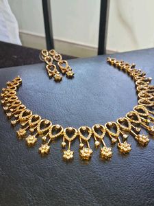 Antiturnish Star Necklace