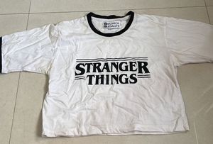 Stranger Things Tee ✨🎀