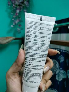 Dwash Moisturising Facial Wash