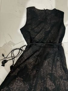 Elegant Black Leaf Print Dress