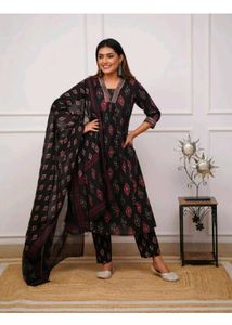 Black Ikat Print Kurta Set