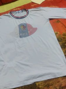 Mens Tshirt L Size