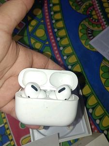 Airpods Pro Wireless Charging Case