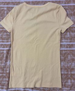 GAP Ribbed Slim Fit Tshirt