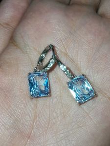 white crushed ice Stone Earrings