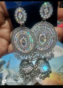 Earring fancy