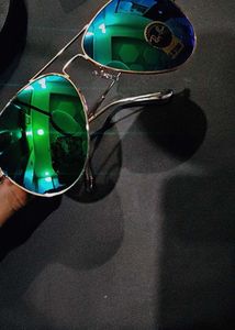 Ray-Ban Aviator Sunglasses