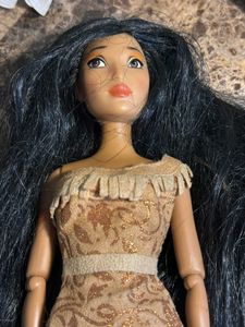 Disney Classic Pocahontas Doll