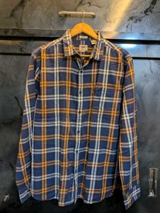Levi’s Bold Plaid Essential!