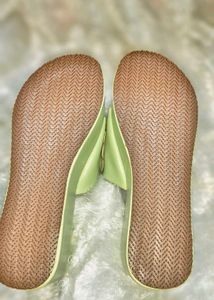 New Shoetopia Floral Green Wedges/ 👠 Heels