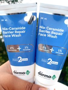 Combo Pack ❤️ Nia-Ceramide Barrier Repair Facewash