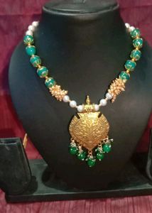 Crisle Moti Necklace